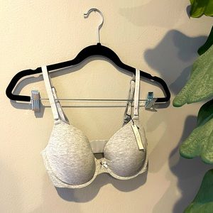 Victoria’s Secret Lined Perfect Coverage Bra 32DD
